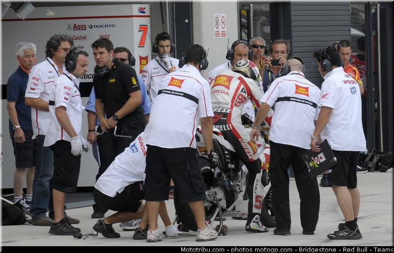motogp_simoncelli_015_espagne_aragon_2011