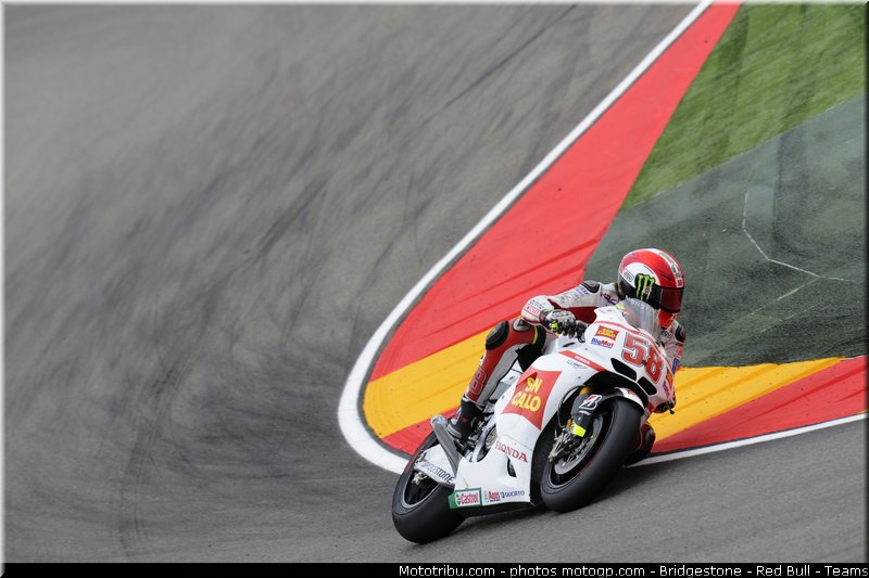 motogp_simoncelli_037_espagne_aragon_2011