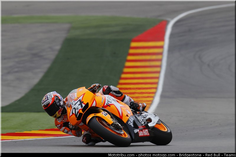 motogp_stoner_012_espagne_aragon_2011