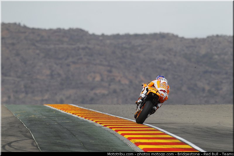 motogp_stoner_014_espagne_aragon_2011