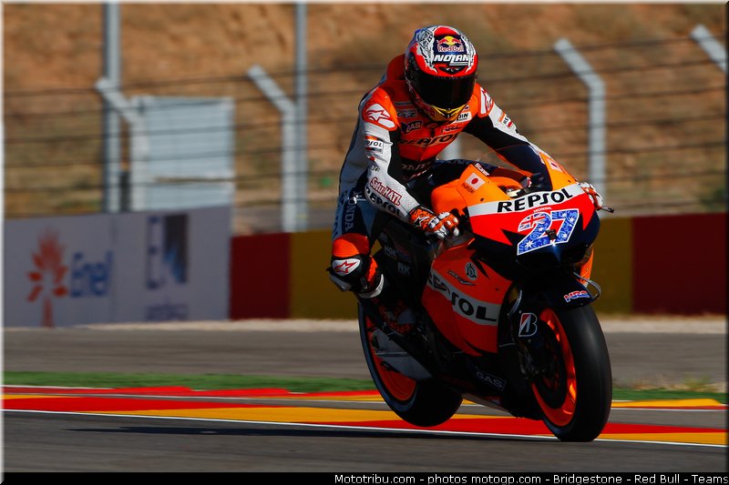 motogp_stoner_025_espagne_aragon_2011
