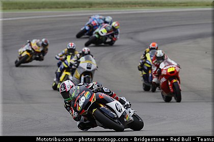 moto2_005_espagne_aragon_2011.jpg