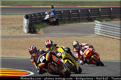 moto2_018_espagne_aragon_2011.jpg