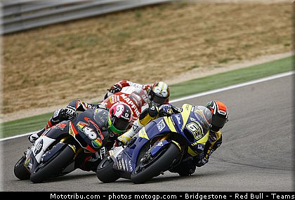 moto2_027_espagne_aragon_2011.jpg