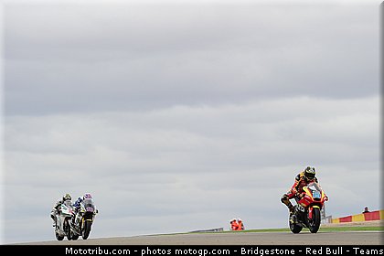 moto2_033_espagne_aragon_2011.jpg