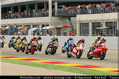 moto2_042_espagne_aragon_2011.jpg