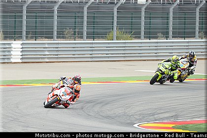 moto2_045_espagne_aragon_2011.jpg