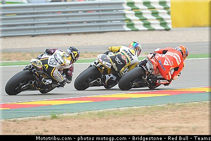 moto2_049_espagne_aragon_2011.jpg