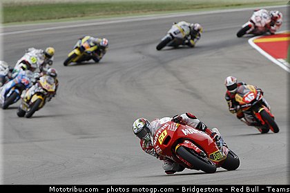 moto2_055_espagne_aragon_2011.jpg