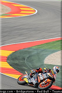 moto2_cluzel_002_espagne_aragon_2011.jpg