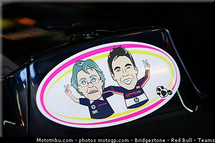 moto2_espargaro_a_010_espagne_aragon_2011.jpg