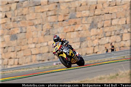 moto2_kallio_005_espagne_aragon_2011.jpg