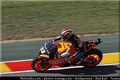 moto2_marquez_024_espagne_aragon_2011.jpg