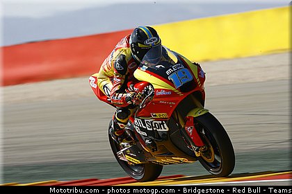 moto2_simeon_008_espagne_aragon_2011.jpg