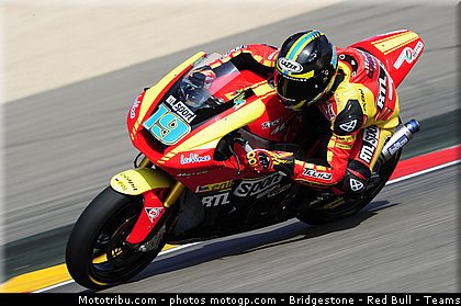 moto2_simeon_013_espagne_aragon_2011.jpg