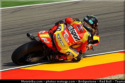 moto2_simeon_016_espagne_aragon_2011.jpg