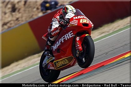 moto2_simon_001_espagne_aragon_2011.jpg