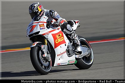 motogp_aoyama_002_espagne_aragon_2011.jpg