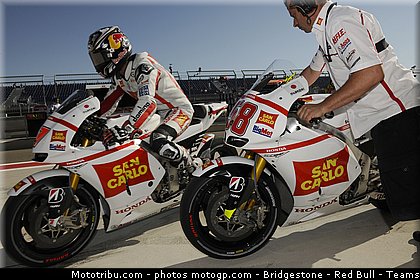 motogp_aoyama_007_espagne_aragon_2011.jpg
