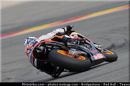 motogp_bridgestone_019_espagne_aragon_2011.jpg