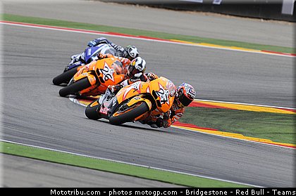 motogp_bridgestone_029_espagne_aragon_2011.jpg
