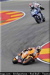 motogp_bridgestone_034_espagne_aragon_2011.jpg