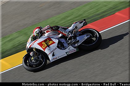 motogp_bridgestone_051_espagne_aragon_2011.jpg