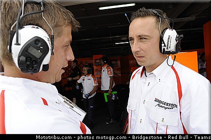 motogp_bridgestone_056_espagne_aragon_2011.jpg