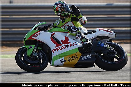 motogp_capirossi_008_espagne_aragon_2011.jpg