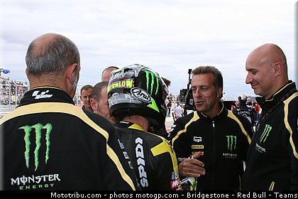 motogp_crutchlow_022_espagne_aragon_2011.jpg