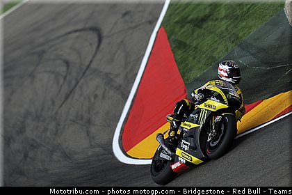 motogp_edwards_017_espagne_aragon_2011.jpg