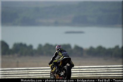 motogp_edwards_021_espagne_aragon_2011.jpg
