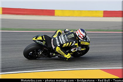 motogp_edwards_026_espagne_aragon_2011.jpg