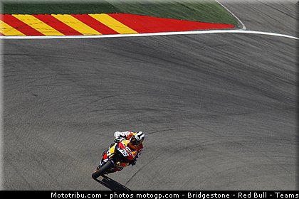 motogp_pedrosa_030_espagne_aragon_2011.jpg