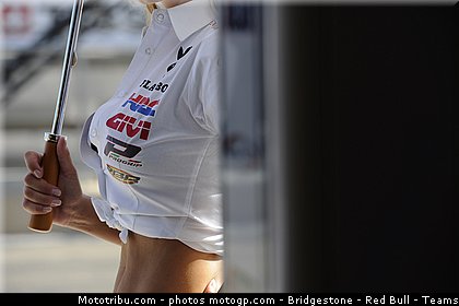 motogp_pitbabe_001_espagne_aragon_2011.jpg