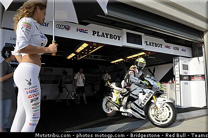 motogp_pitbabe_005_espagne_aragon_2011.jpg