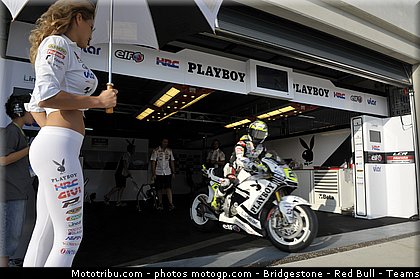motogp_pitbabe_006_espagne_aragon_2011.jpg
