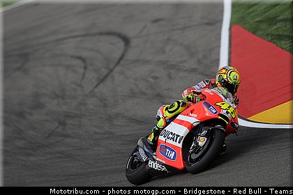 motogp_rossi_004_espagne_aragon_2011.jpg