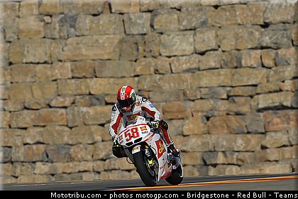 motogp_simoncelli_003_espagne_aragon_2011.jpg