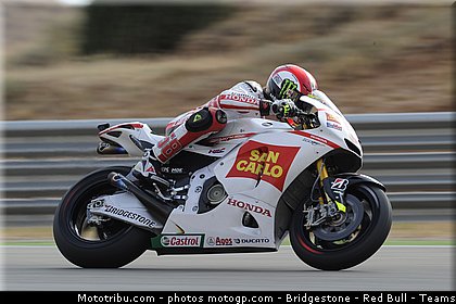motogp_simoncelli_028_espagne_aragon_2011.jpg