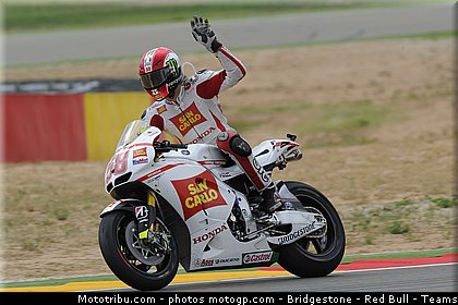 motogp_simoncelli_033_espagne_aragon_2011.jpg