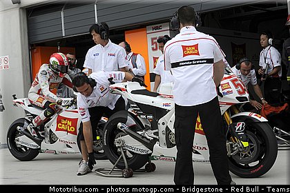 motogp_simoncelli_034_espagne_aragon_2011.jpg