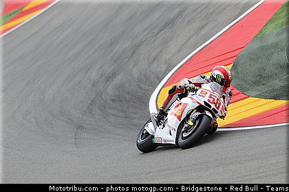 motogp_simoncelli_036_espagne_aragon_2011.jpg