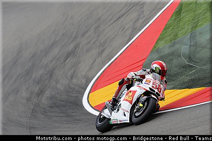 motogp_simoncelli_037_espagne_aragon_2011.jpg