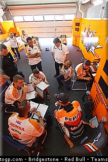 motogp_stoner_003_espagne_aragon_2011.jpg