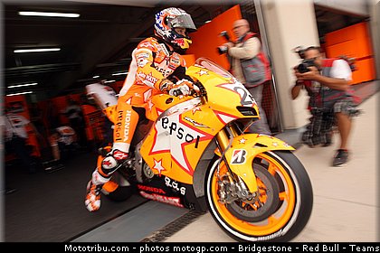 motogp_stoner_008_espagne_aragon_2011.jpg