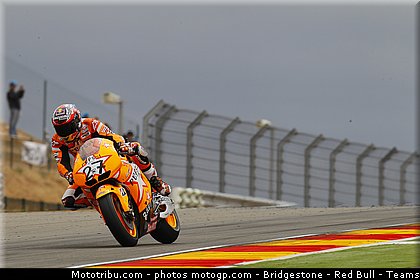 motogp_stoner_013_espagne_aragon_2011.jpg