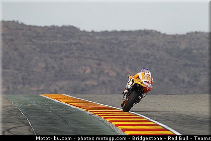 motogp_stoner_014_espagne_aragon_2011.jpg
