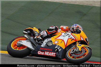 motogp_stoner_034_espagne_aragon_2011.jpg
