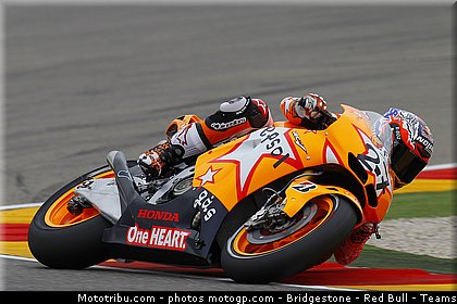 motogp_stoner_035_espagne_aragon_2011.jpg